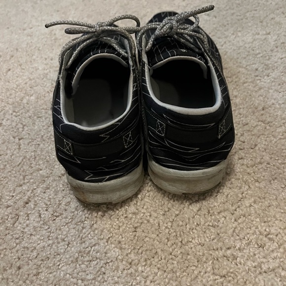 Size 13 Etnies scout shoes - Picture 3 of 3